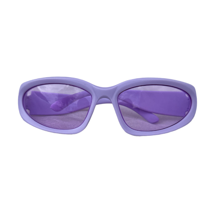 Retro 90βs Sport Sunglasses in Violet