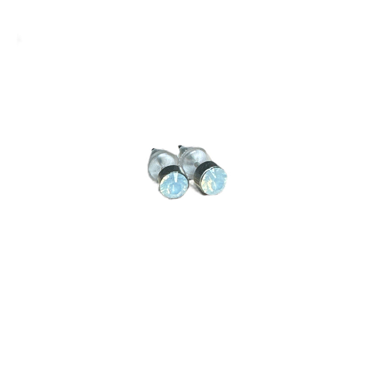 Lemonande Crystal Round Ear Studs 4mm