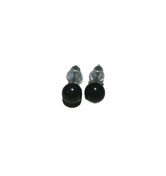 Black Pearl Ear Studs 5mm